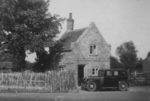 Herdsmans cottage 180 Shortmead Street 1947